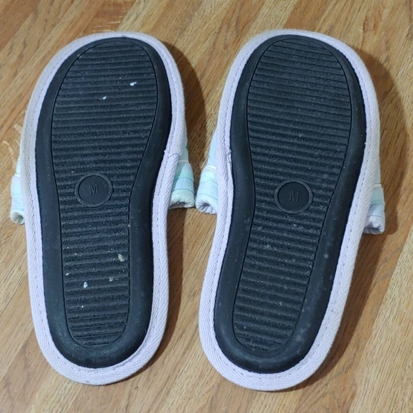 Victoria's Secret Flannel Slippers M - Picture 7 of 8